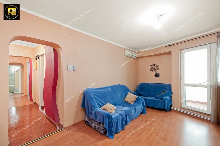 Apartament cu 4 camere decomandat, mobilat în Micro 18