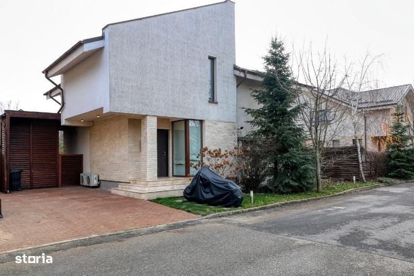 Casă cu 4 camere în Balotești