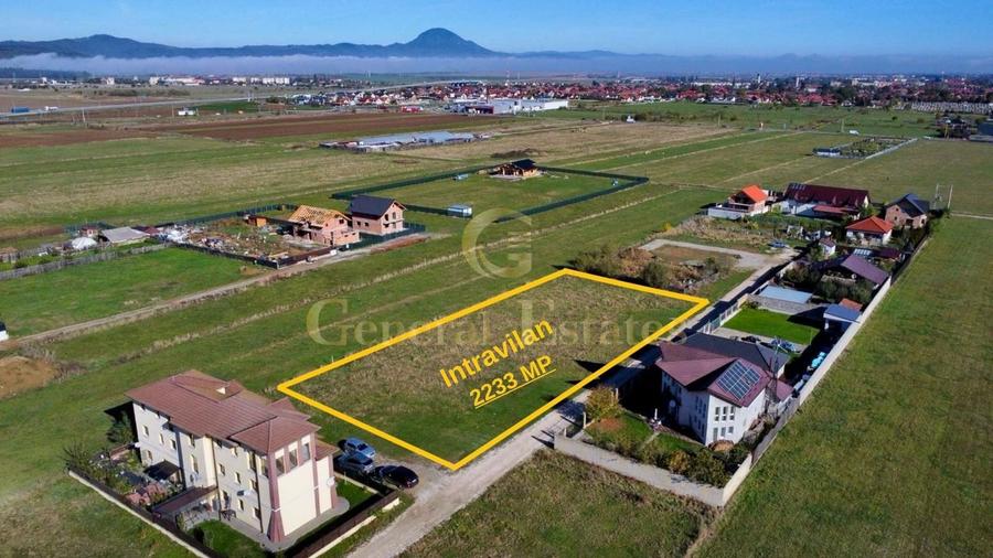 Teren Construcții de 2233 mp, în Central