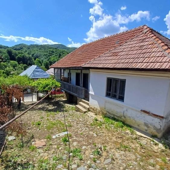 Casă cu Teren 520 Mp în Olănești