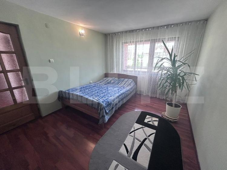 Casă individuală cu 5 camere cu Canalizare în Primăverii