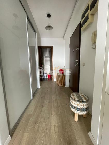 Apartament cu 2 camere semidecomandat, mobilat în Eroii Revoluției