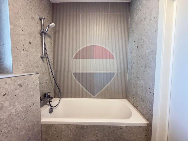 Apartament cu 2 camere semidecomandat în Floreasca