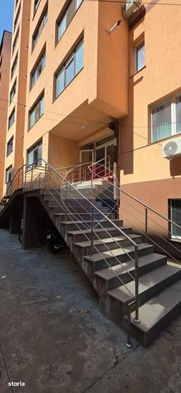 Garsonieră în Roșu