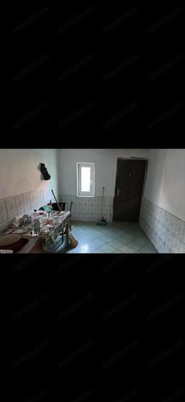 Casă cu Teren 1209 Mp în Tomnatic