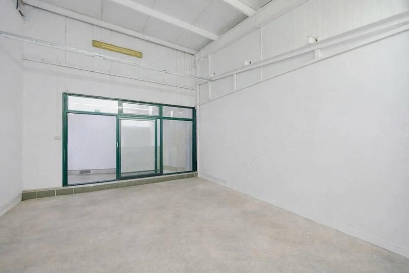 Spațiu comercial, de 595.7 mp, în Central
