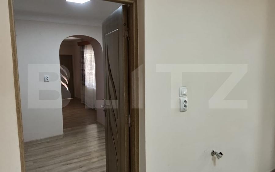 Casă individuală cu 5 camere cu Garaj în Luduș