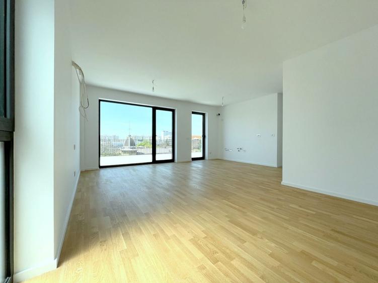 Apartament cu 3 camere decomandat în Ultracentral
