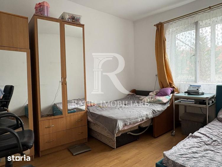 Casă cu 3 camere cu Teren 1606 Mp în Central