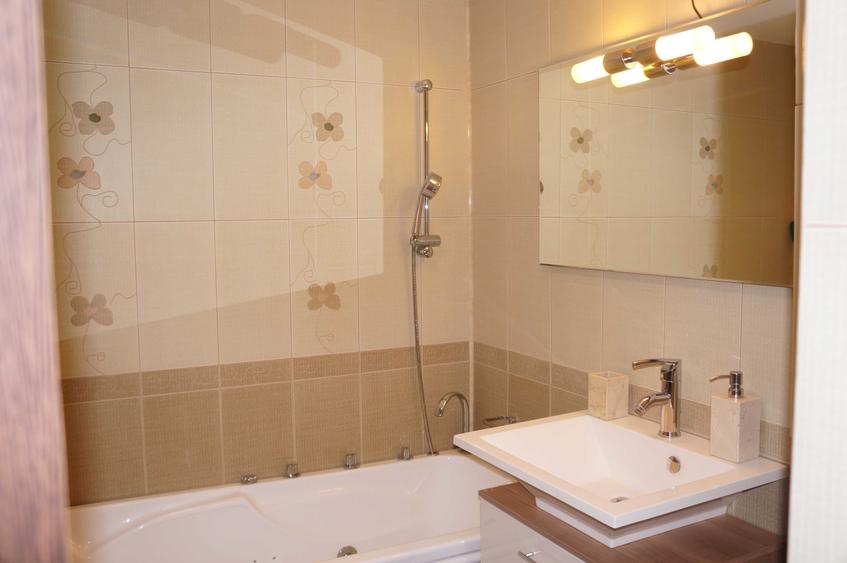 Apartament cu 2 camere decomandat în Crângași