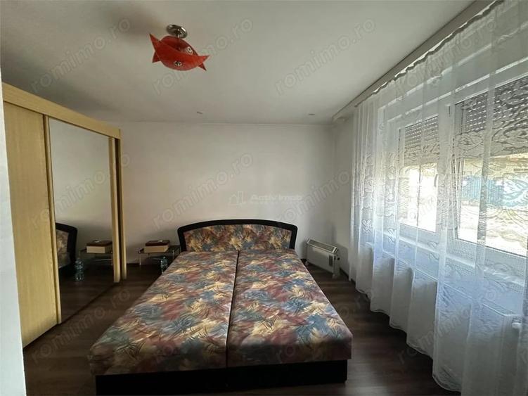 Casă cu Teren 1438 Mp în Central
