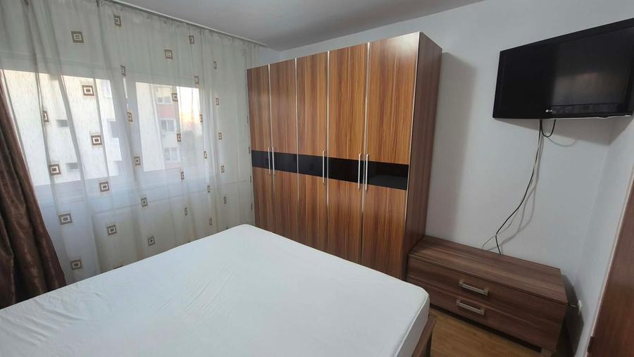 Apartament cu 2 camere decomandat în Lacul Tei