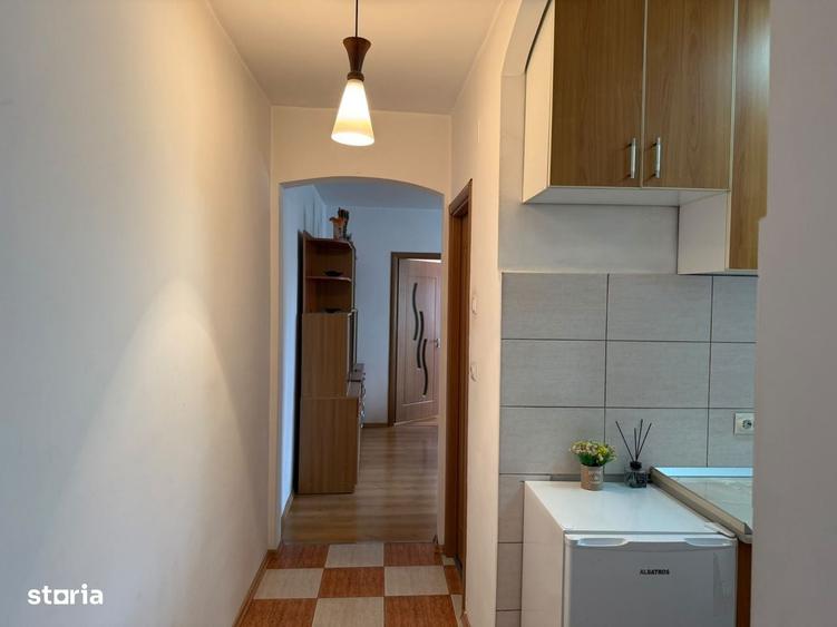 Apartament cu 3 camere semidecomandat în Șelimbăr