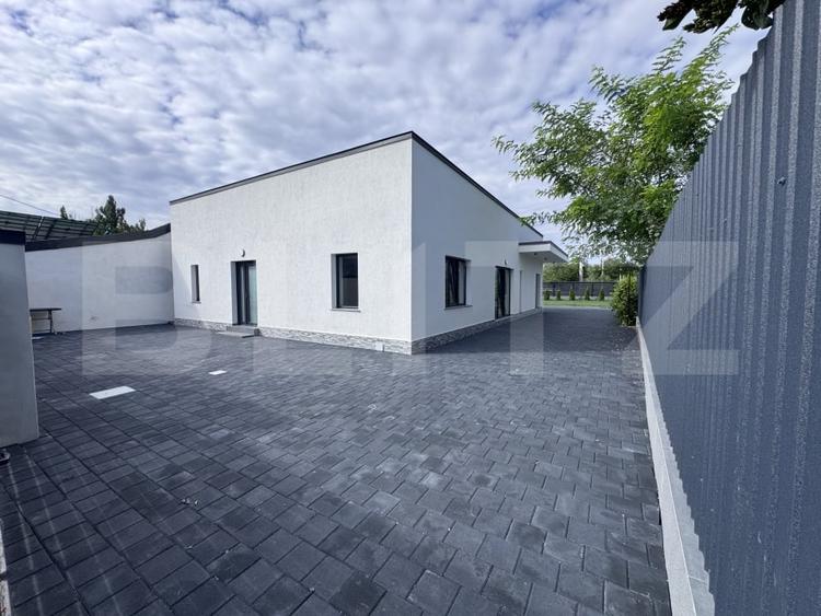 Casă individuală cu 3 camere cu Teren 480 Mp în Blejoi