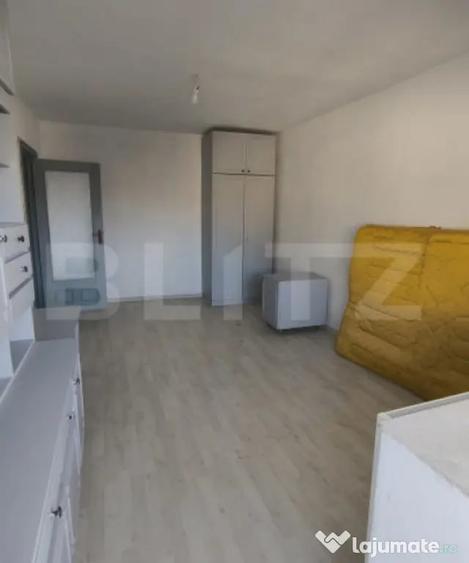 Apartament cu 4 camere decomandat în Burdujeni