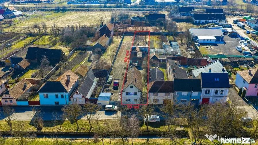 Casă cu 5 camere cu Teren 904 Mp în Central