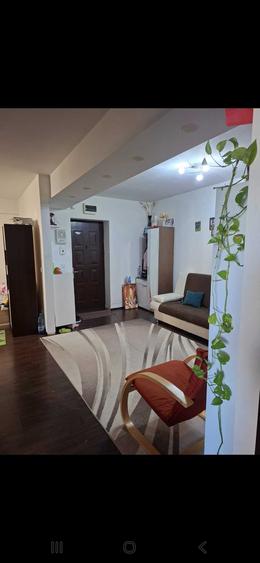 Apartament cu 2 camere decomandat în Splaiul Unirii