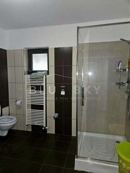 Duplex cu 7 camere cu Canalizare în Cumpăna
