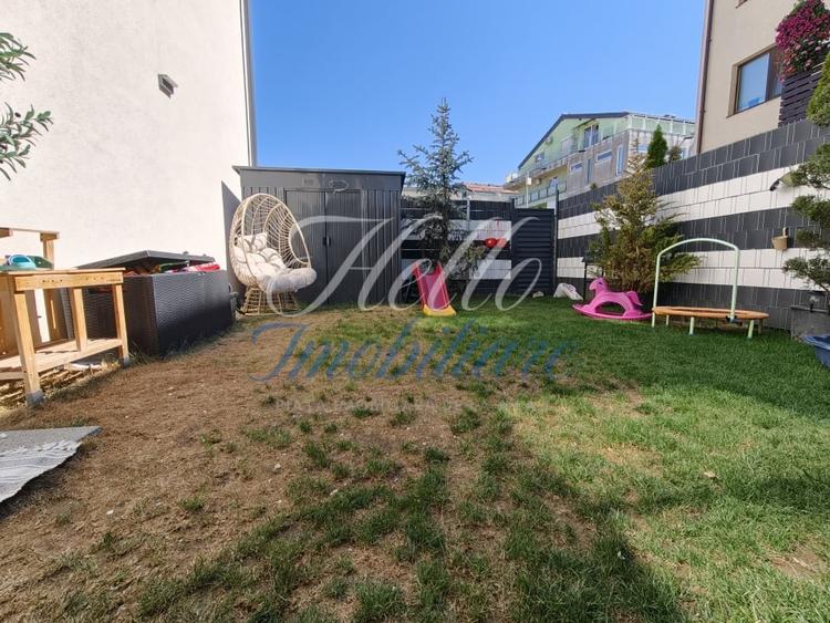 Apartament cu 2 camere semidecomandat, mobilat în Florești