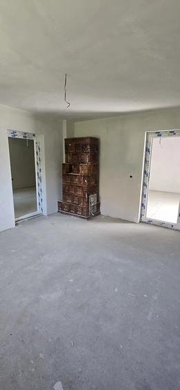 Casă cu Teren 635 Mp în Blidari