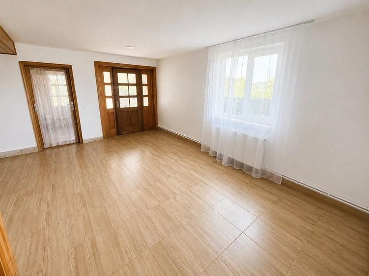 Casă cu Teren 400 Mp în Bălăceanca