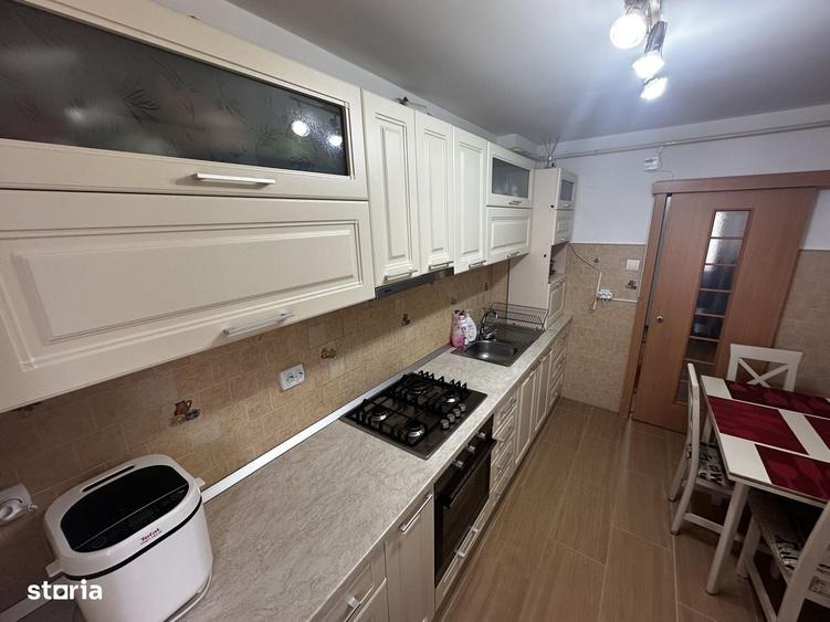 Apartament cu 4 camere în Central