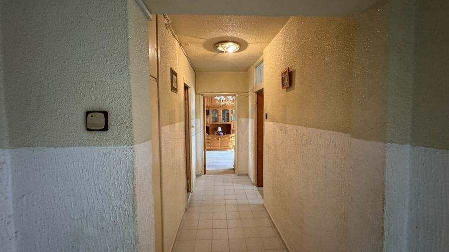 Apartament cu 2 camere decomandat în Lacul Tei
