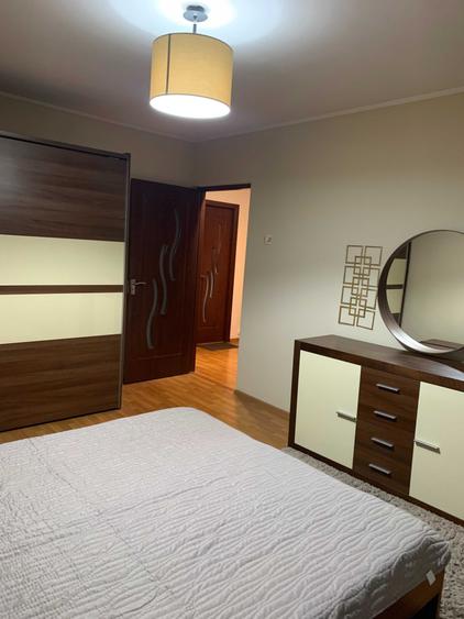 Apartament cu 2 camere decomandat în Eroii Revoluției