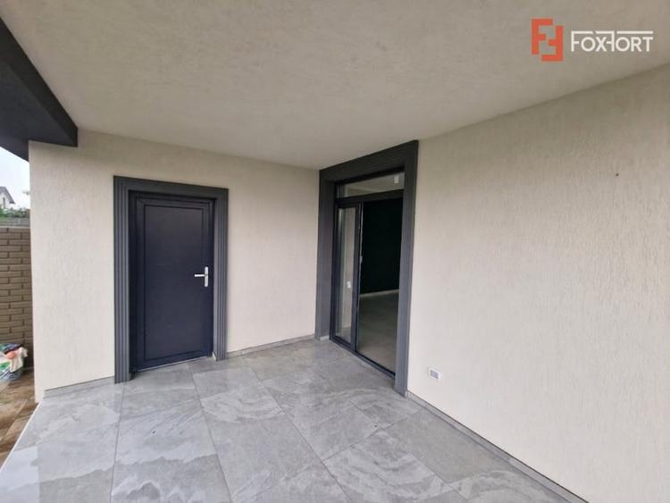 Duplex cu 4 camere cu Canalizare în Moșnița Veche