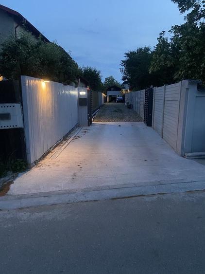 Casă cu 4 camere în Uiasca