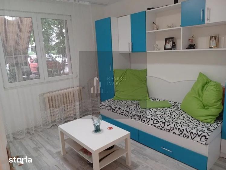 Apartament cu 3 camere decomandat în Sălăjan