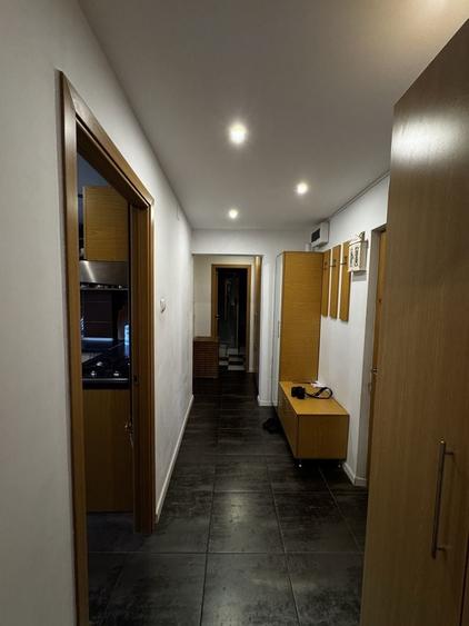 Apartament cu 2 camere decomandat în Exterior Vest