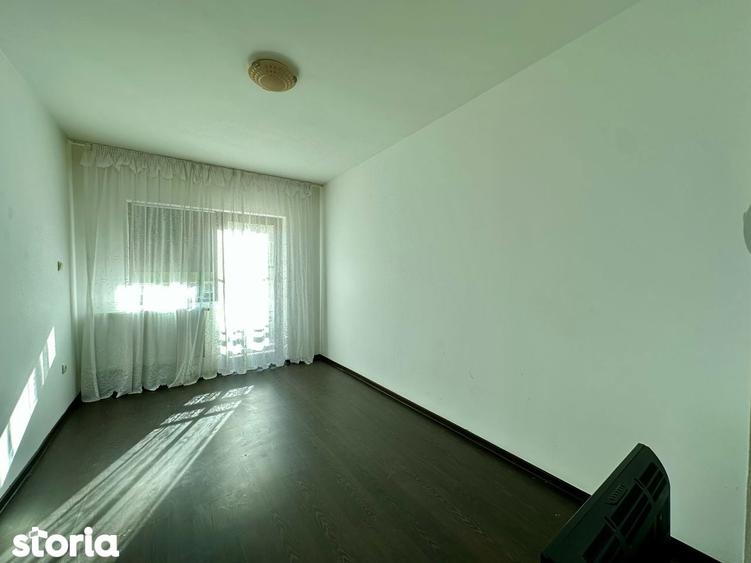 Apartament cu 3 camere în Bucium