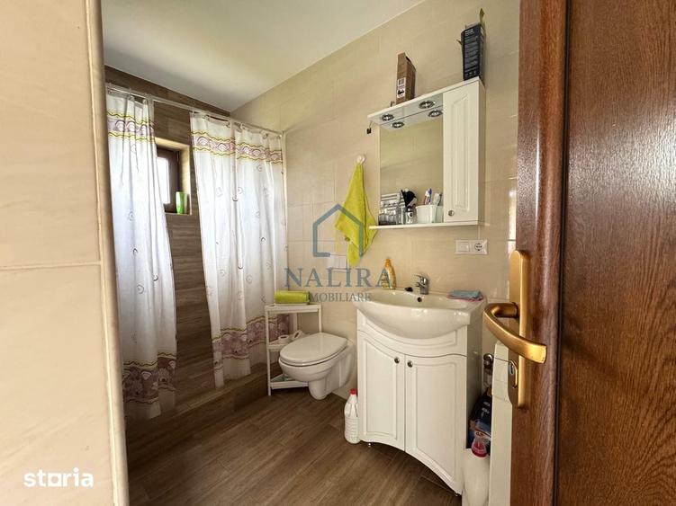 Casă cu 3 camere cu Teren 14 Mp în Recea