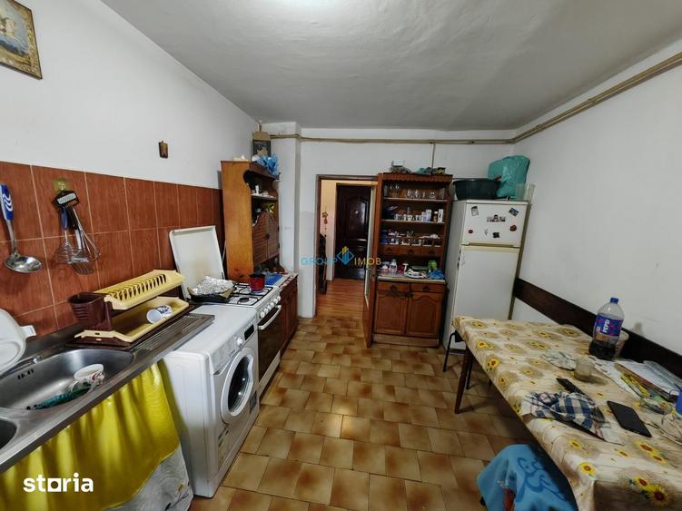 Apartament cu 2 camere decomandat în Banca Națională
