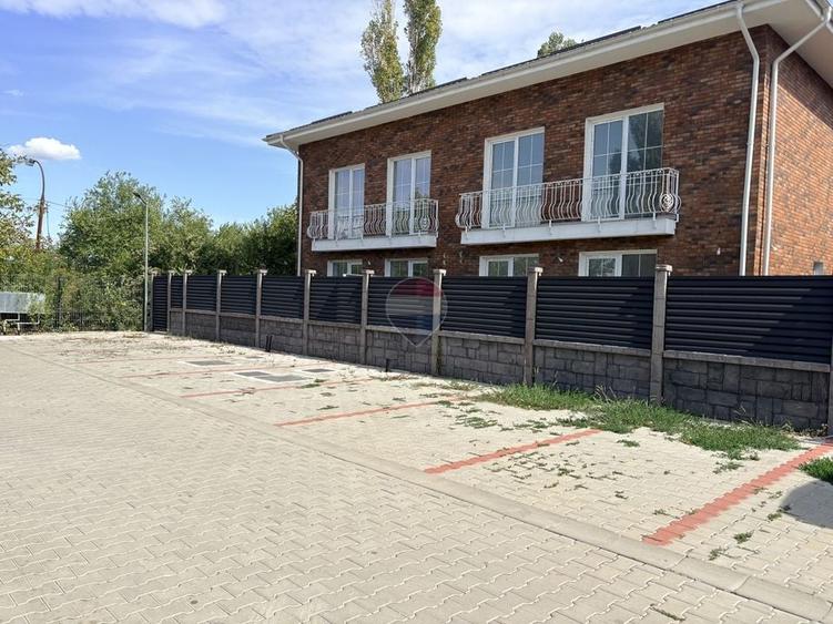 Duplex cu 3 camere cu Teren 91.5 Mp în Odăi