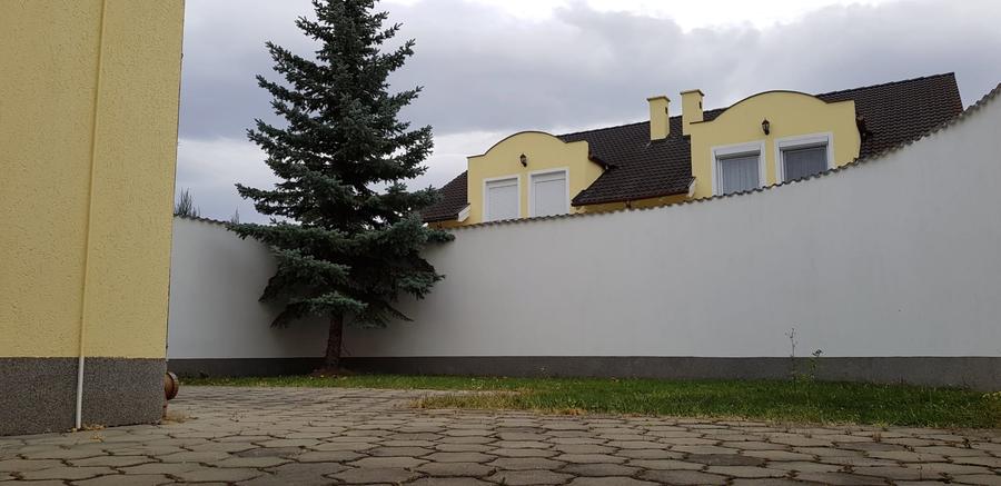 Duplex cu 4 camere cu Canalizare în Trei Stejari
