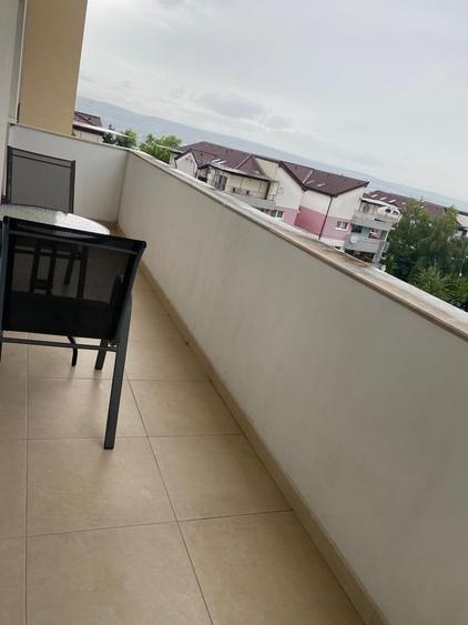 Apartament cu 2 camere semidecomandat în Bună Ziua