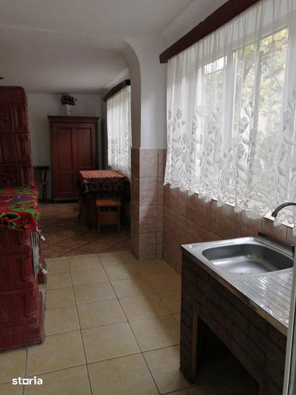 vand casa cu 3 camere, curte mare + gradina in Ro?ia de Seca? - 9