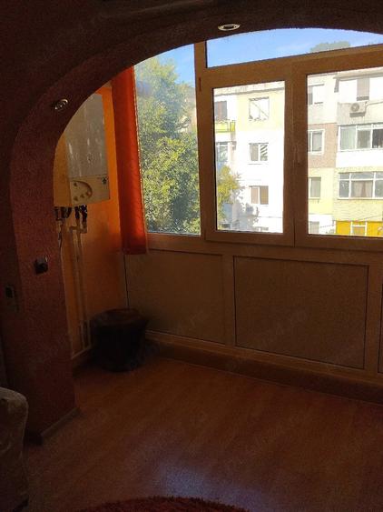 Apartament cu 2 camere semidecomandat în Viziru 1