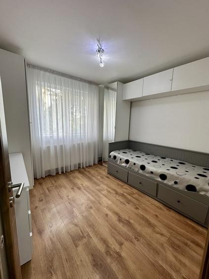 Apartament cu 2 camere decomandat în Drumul Taberei