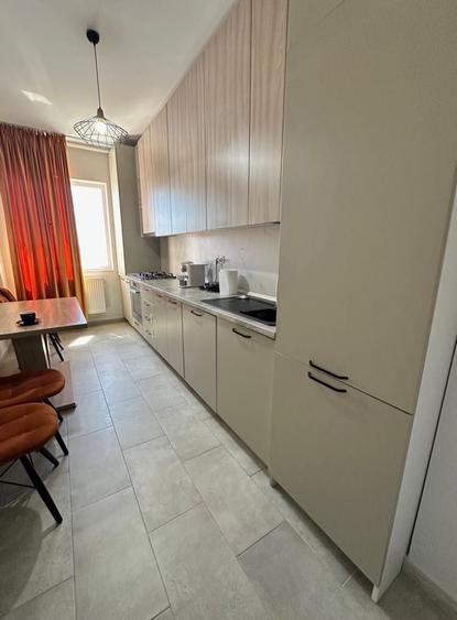 Apartament cu 2 camere decomandat, mobilat în Splaiul Unirii