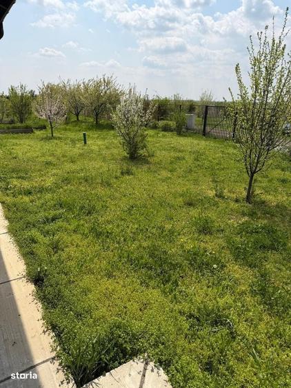 Casă cu 4 camere cu Teren 600 Mp în Tărtășești