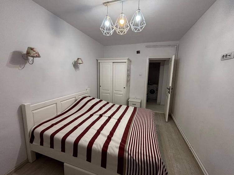 Apartament cu 2 camere decomandat, mobilat în Traian