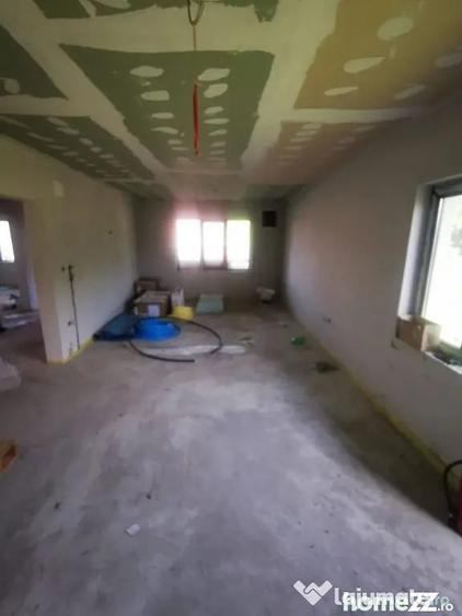 Casă cu 4 camere cu Teren 515 Mp în Braniștea