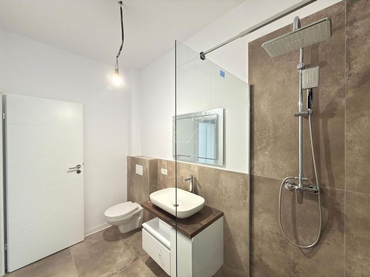 Apartament cu 2 camere decomandat în Giroc