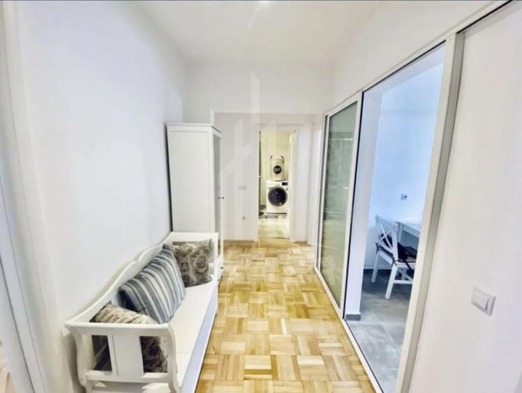 Apartament cu 3 camere, mobilat în Turnișor