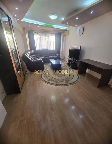 Apartament cu 4 camere decomandat, mobilat în Moșilor