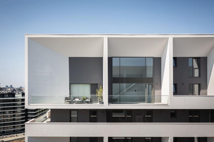Penthouse duplex 3 camere la 5 min. de metrou - 1