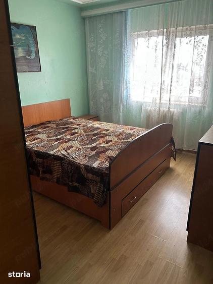 Apartament cu 4 camere decomandat în Radu Negru